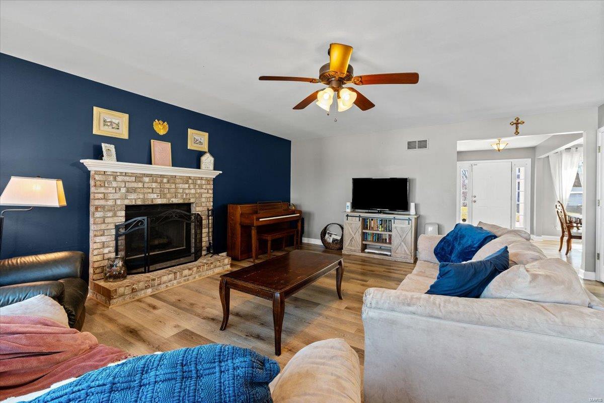 1207 Scenic Oaks Drive Property Photo 17