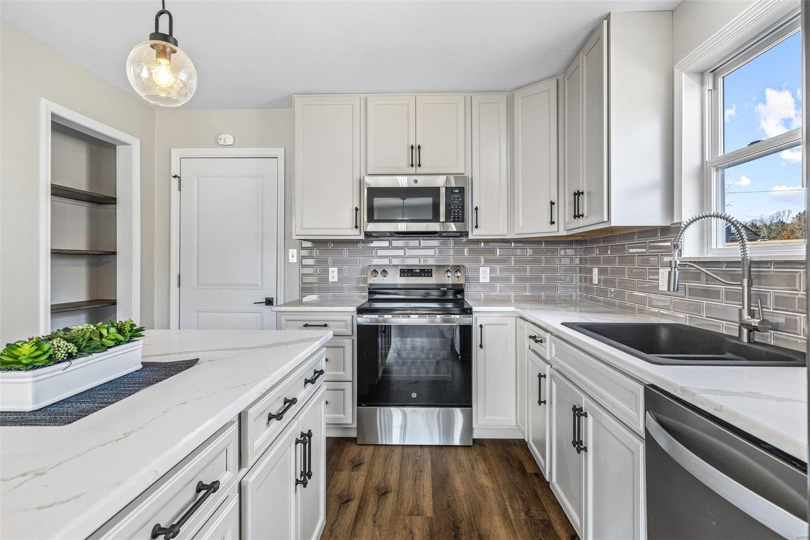 13060 Orchard Park Lane Property Photo 16