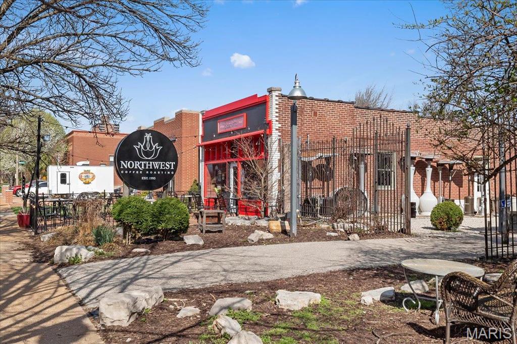 4143 Laclede Avenue Property Photo 12