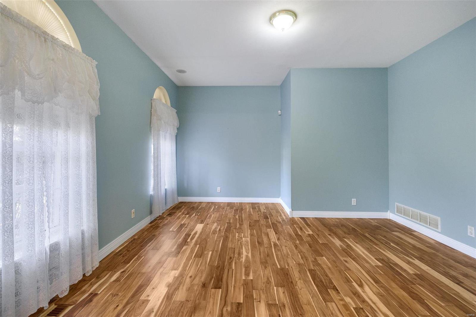 1736 Debra Lane Property Photo 7