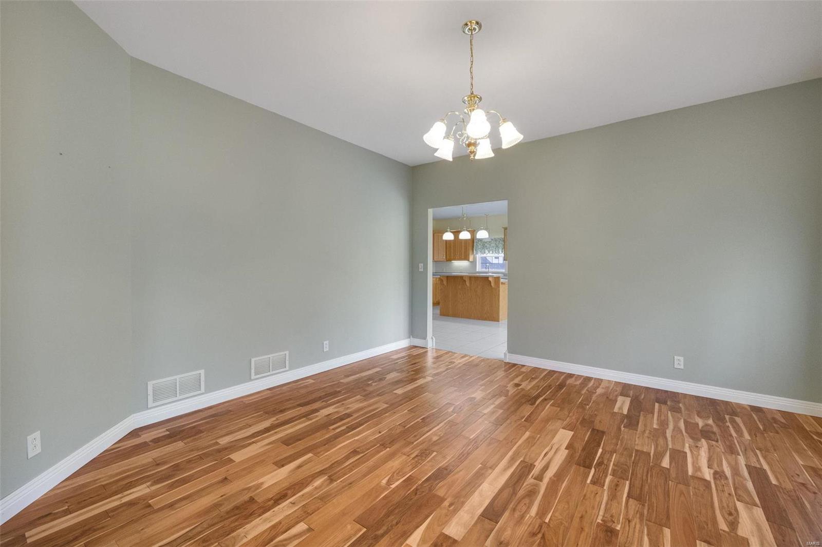 1736 Debra Lane Property Photo 9