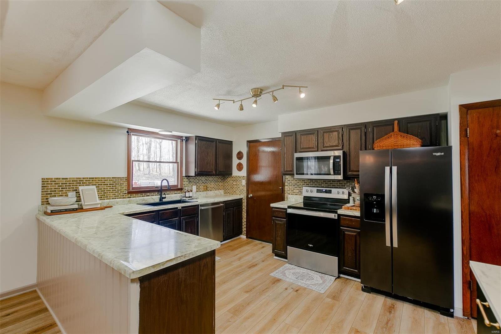 5809 Runnymede Place Property Photo 8
