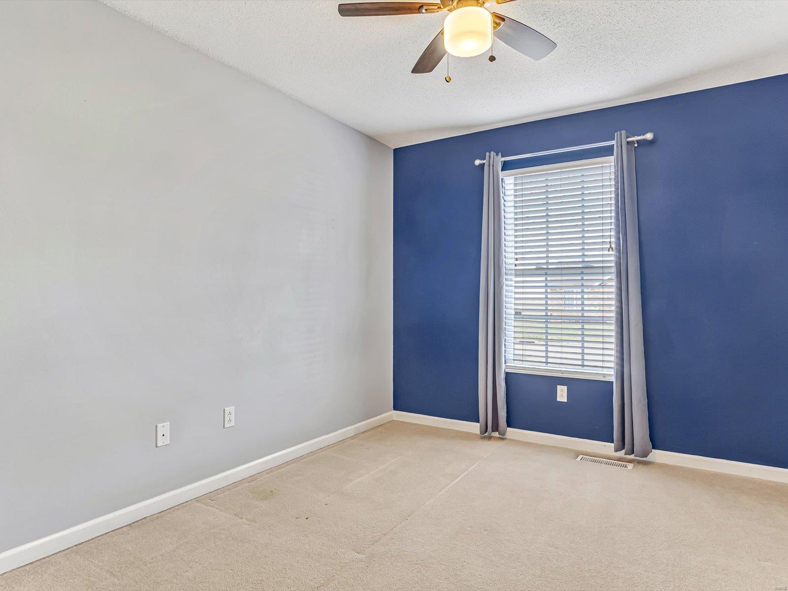 262 Meyer Avenue Property Photo 18