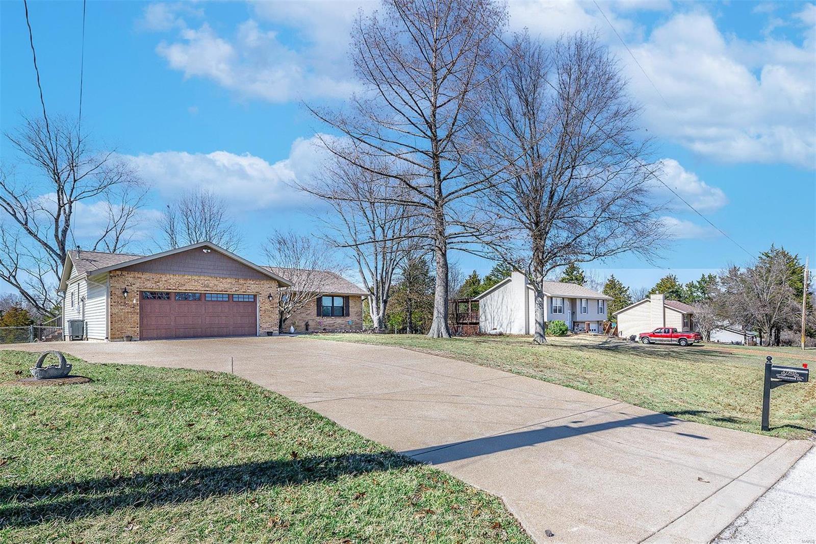 7303 Sennawood Drive Property Photo 3