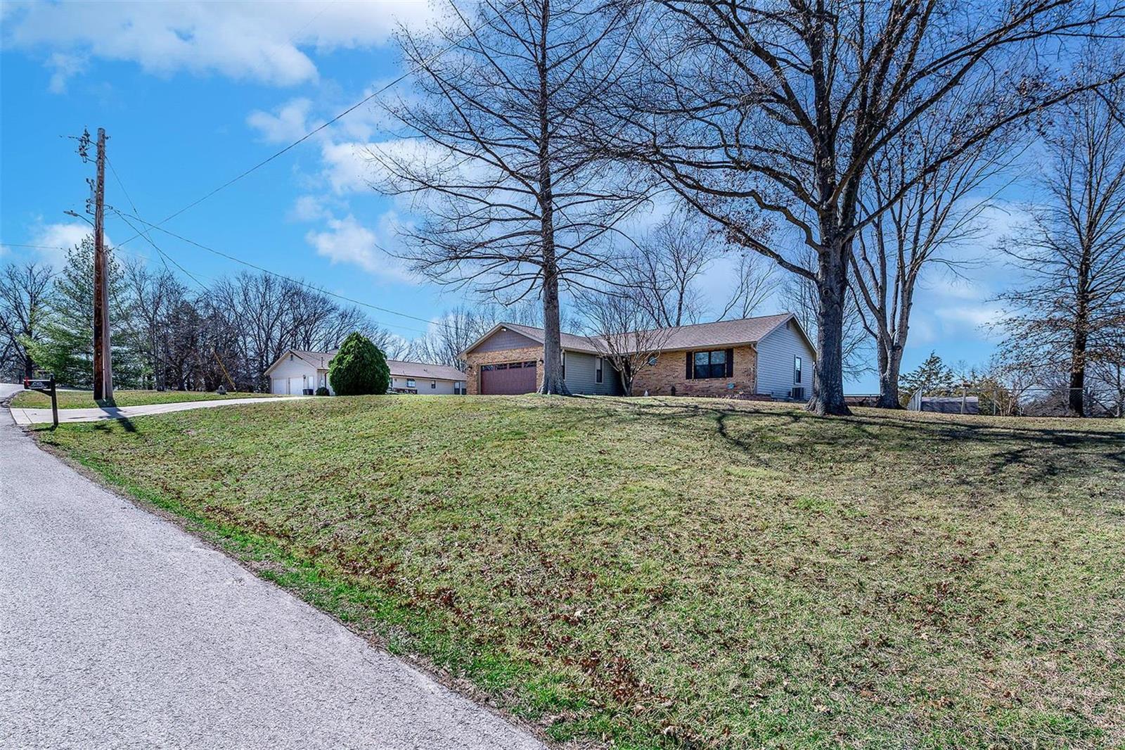 7303 Sennawood Drive Property Photo 4