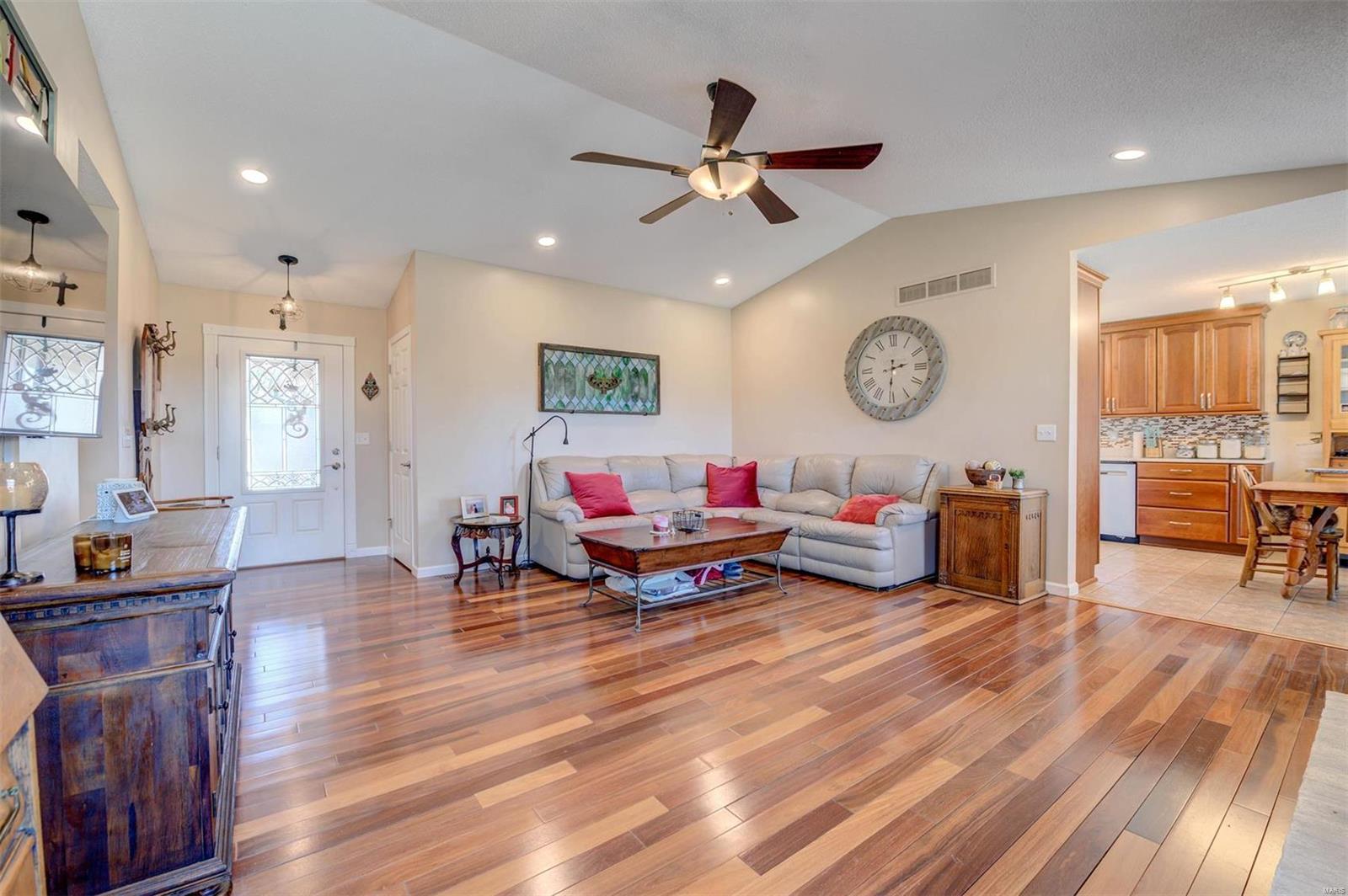 7303 Sennawood Drive Property Photo 15