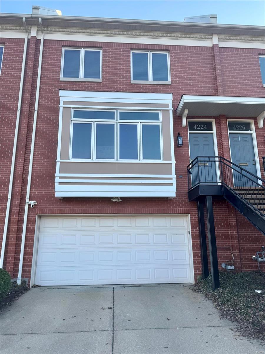 4224 Laclede Avenue C Property Photo