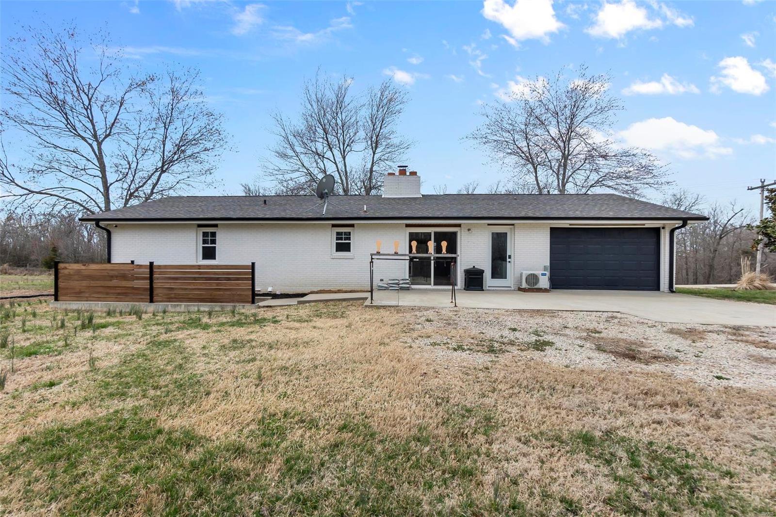 18714 State Highway 51 Property Photo 5