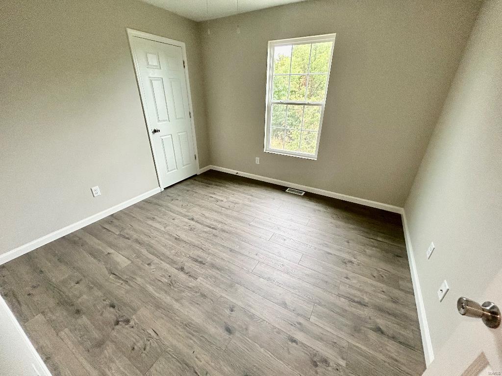 891 Lakeway Drive Property Photo 3