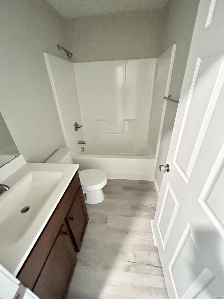 891 Lakeway Drive Property Photo 5