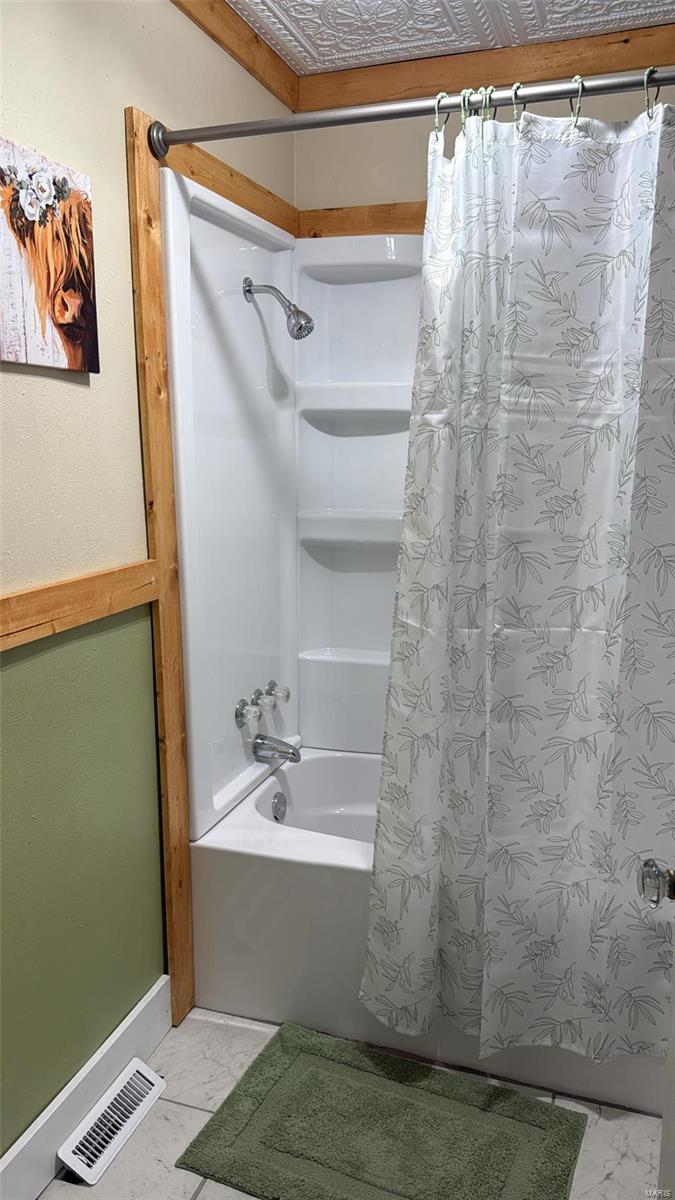 906 High Street Property Photo 11