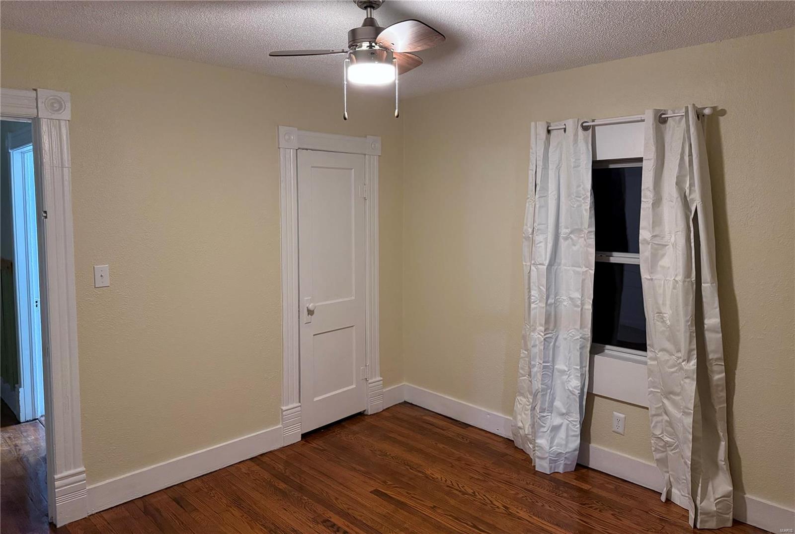 906 High Street Property Photo 15