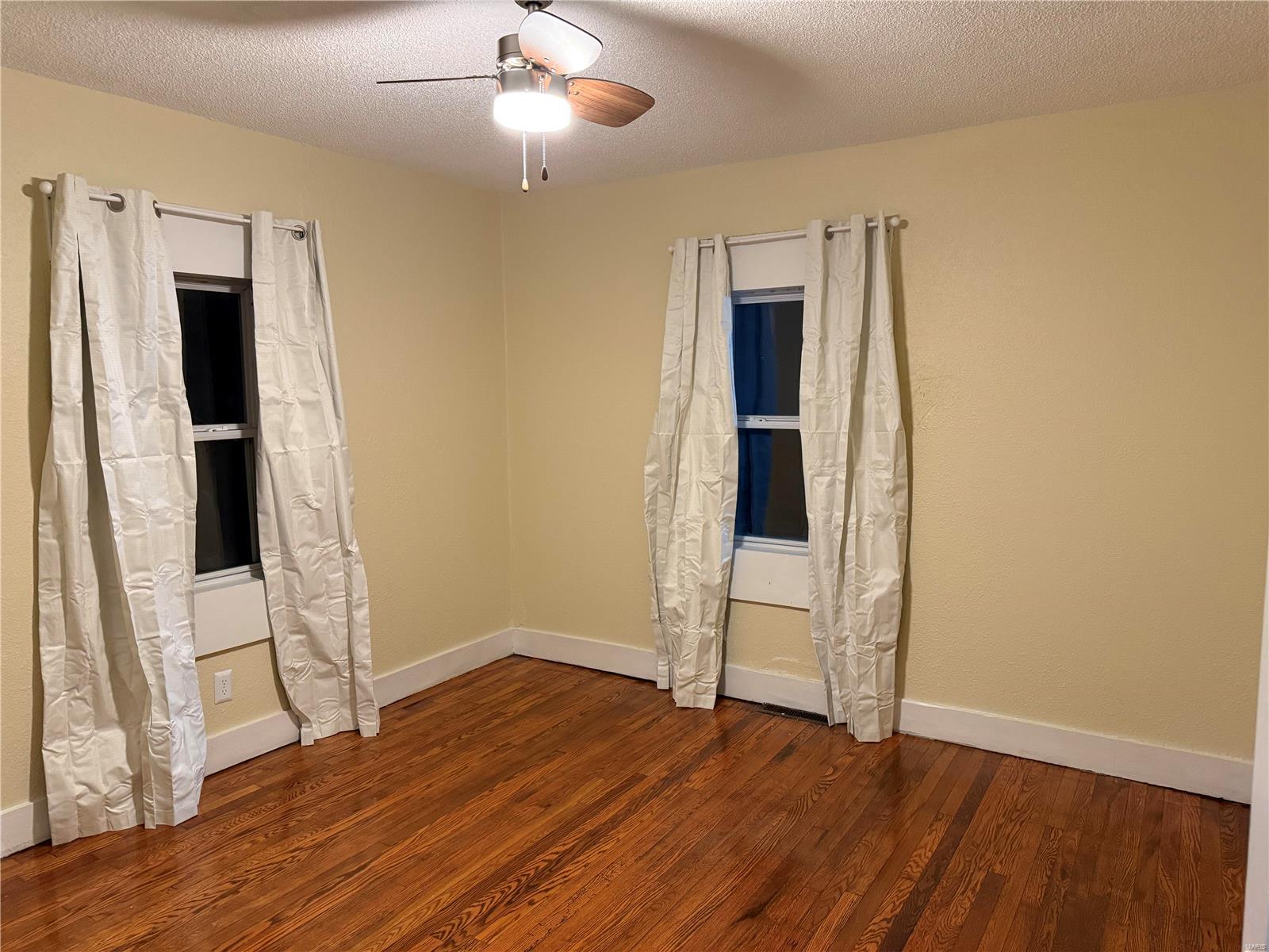 906 High Street Property Photo 16