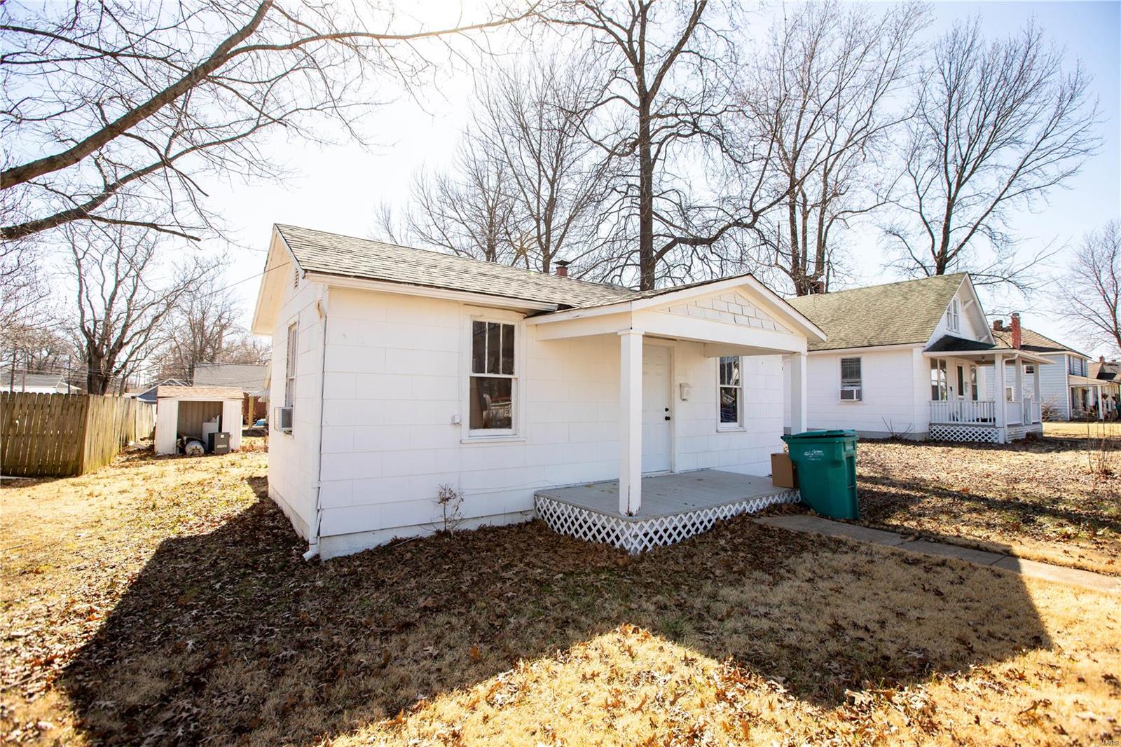 228 Pine Street A-b Property Photo 2