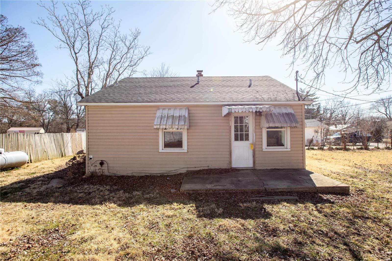 228 Pine Street A-b Property Photo 4