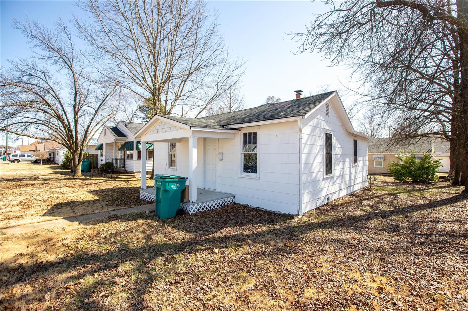 228 Pine Street A-b Property Photo 5