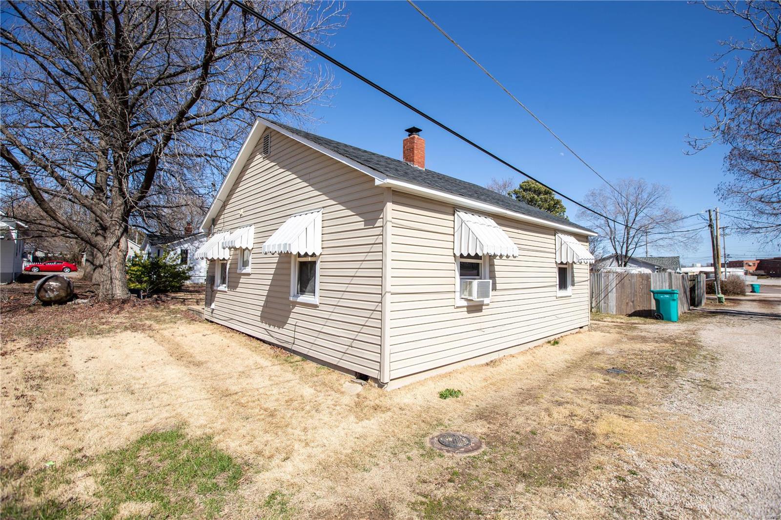 228 Pine Street A-b Property Photo 9