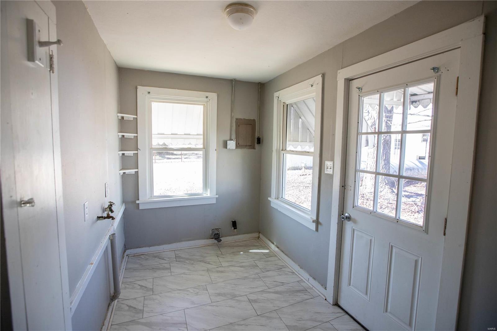 228 Pine Street A-b Property Photo 16
