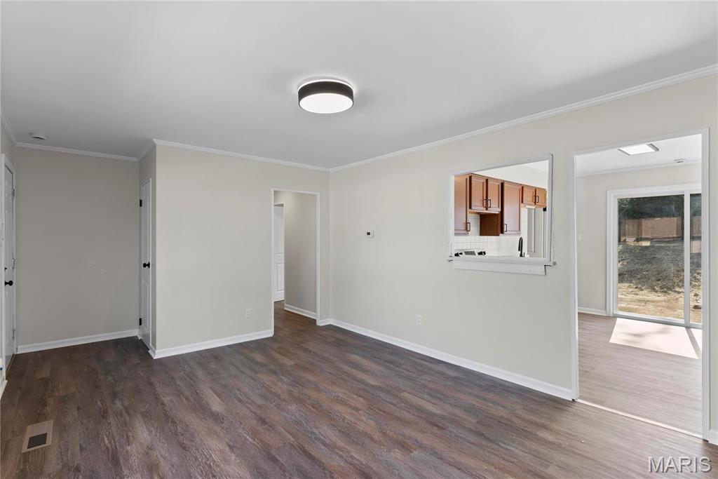 7780 Williams Court Property Photo 4