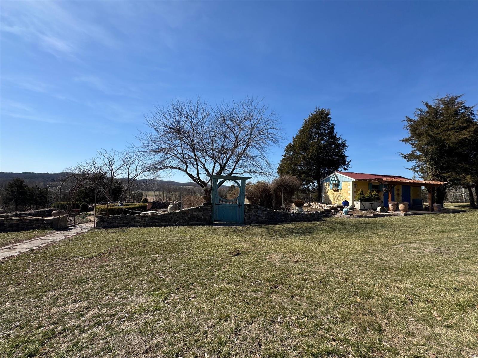 18635 Johnsons Place 100 Property Photo 17