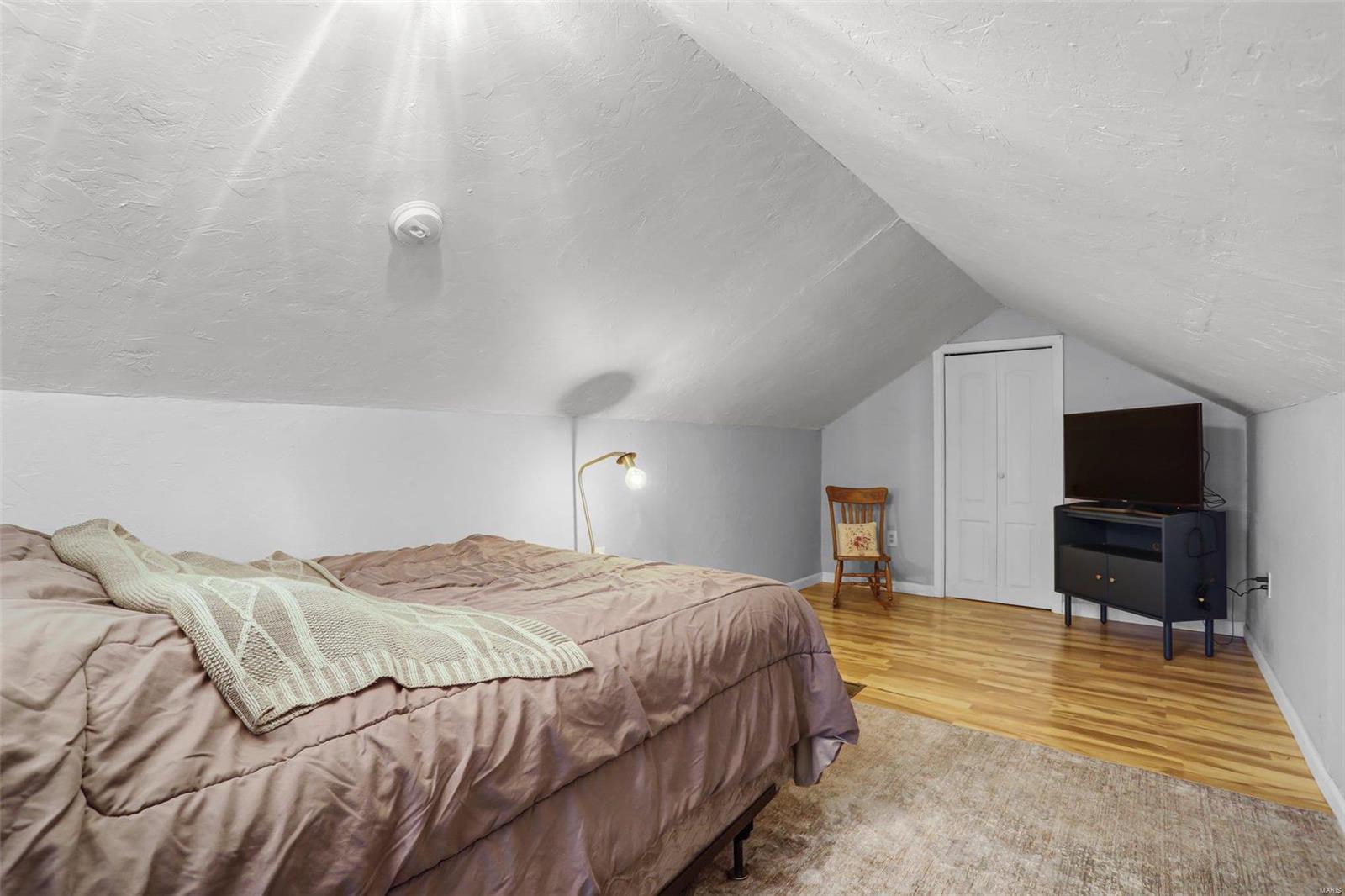 2639 Margarette Avenue Property Photo 27