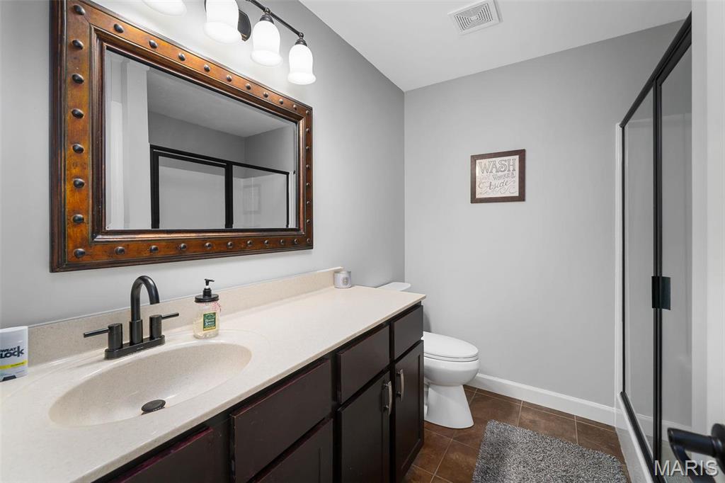 222 Hartford Glen Court Property Photo 20