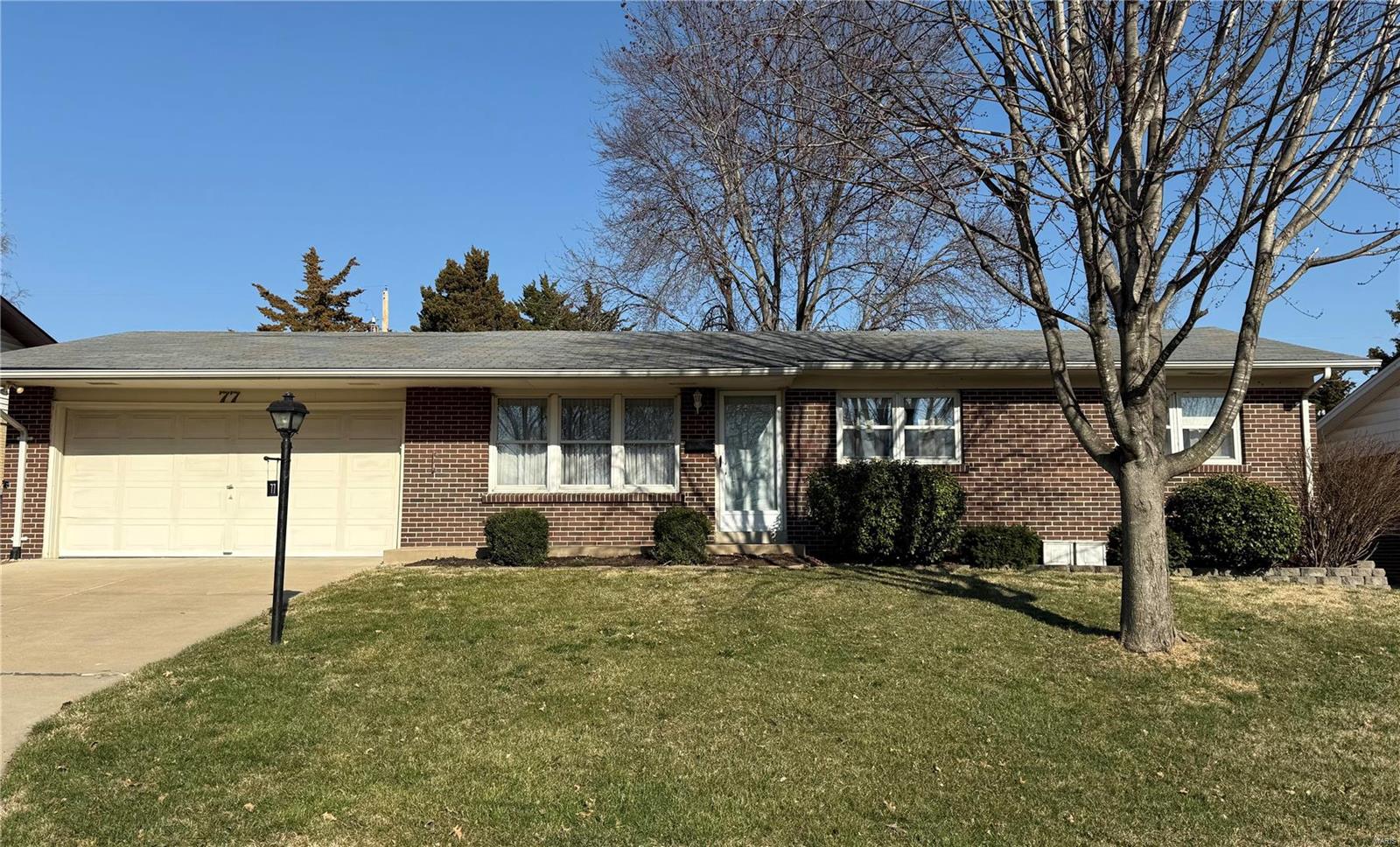 77 Willow Way Property Photo 1