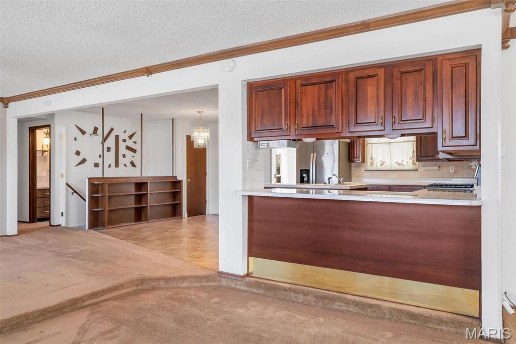 6072 Kingsway Property Photo 10