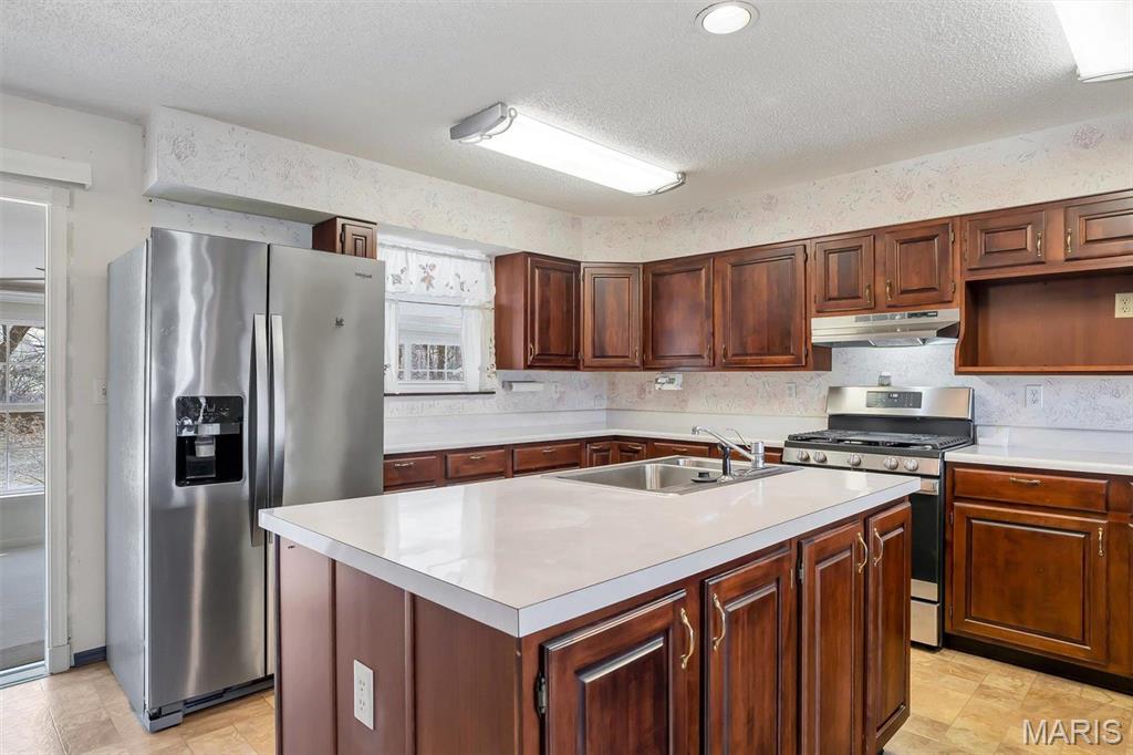 6072 Kingsway Property Photo 13