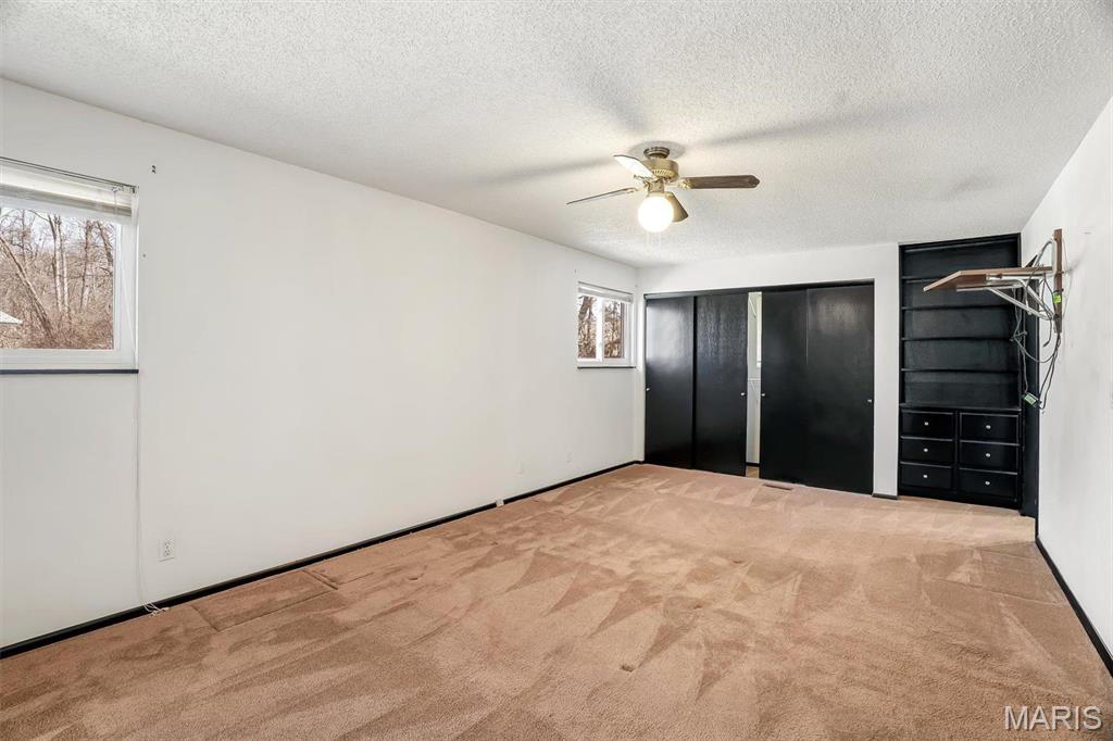 6072 Kingsway Property Photo 18