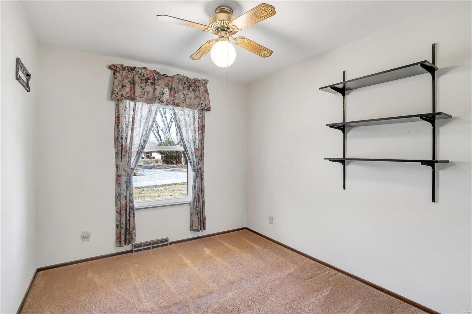 6072 Kingsway Property Photo 22