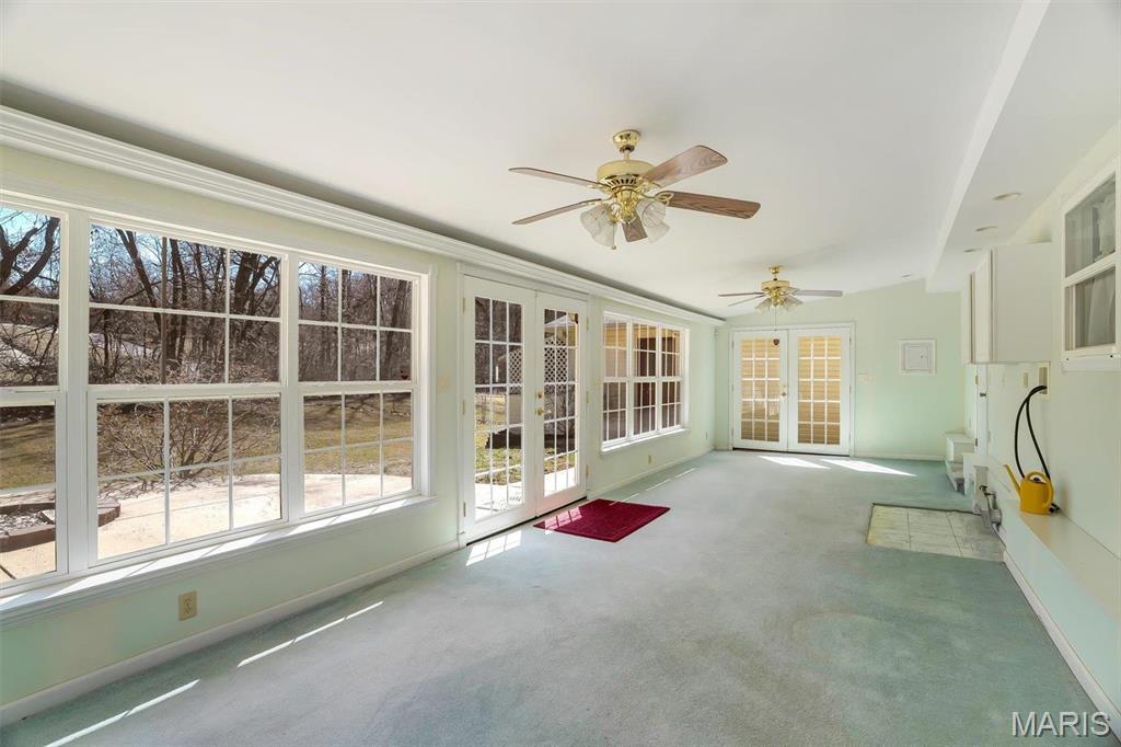 6072 Kingsway Property Photo 24