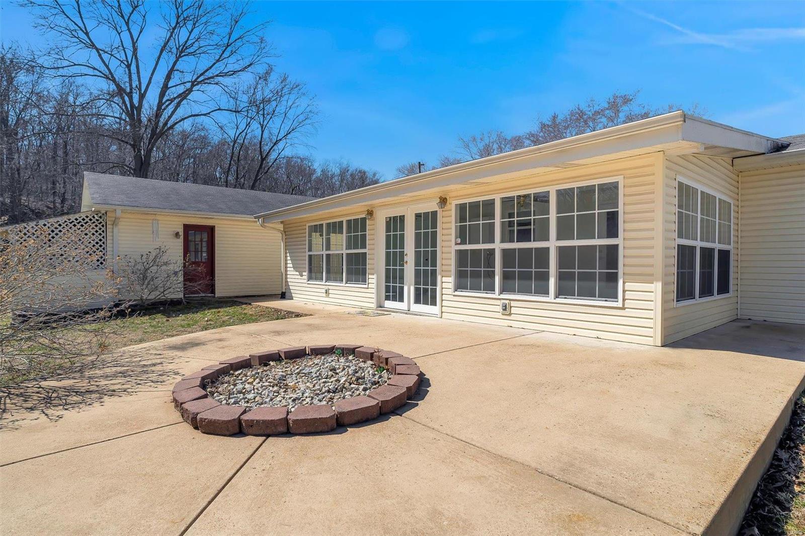 6072 Kingsway Property Photo 33