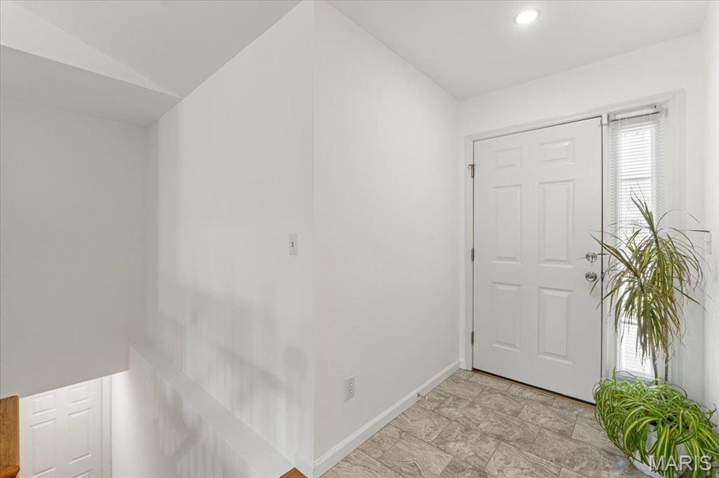 9 Amber Ridge Court Property Photo 4