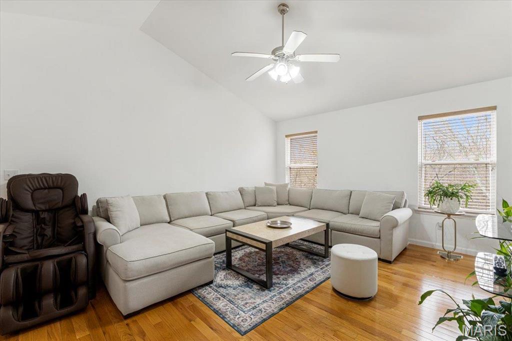 9 Amber Ridge Court Property Photo 6