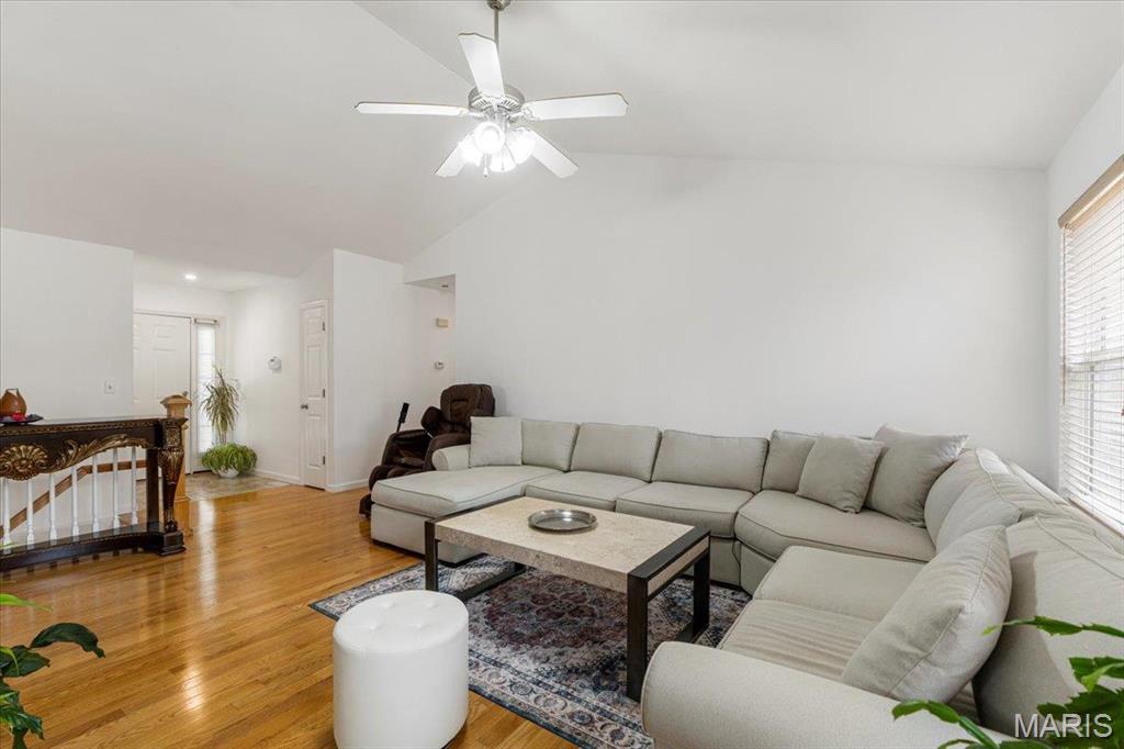 9 Amber Ridge Court Property Photo 7