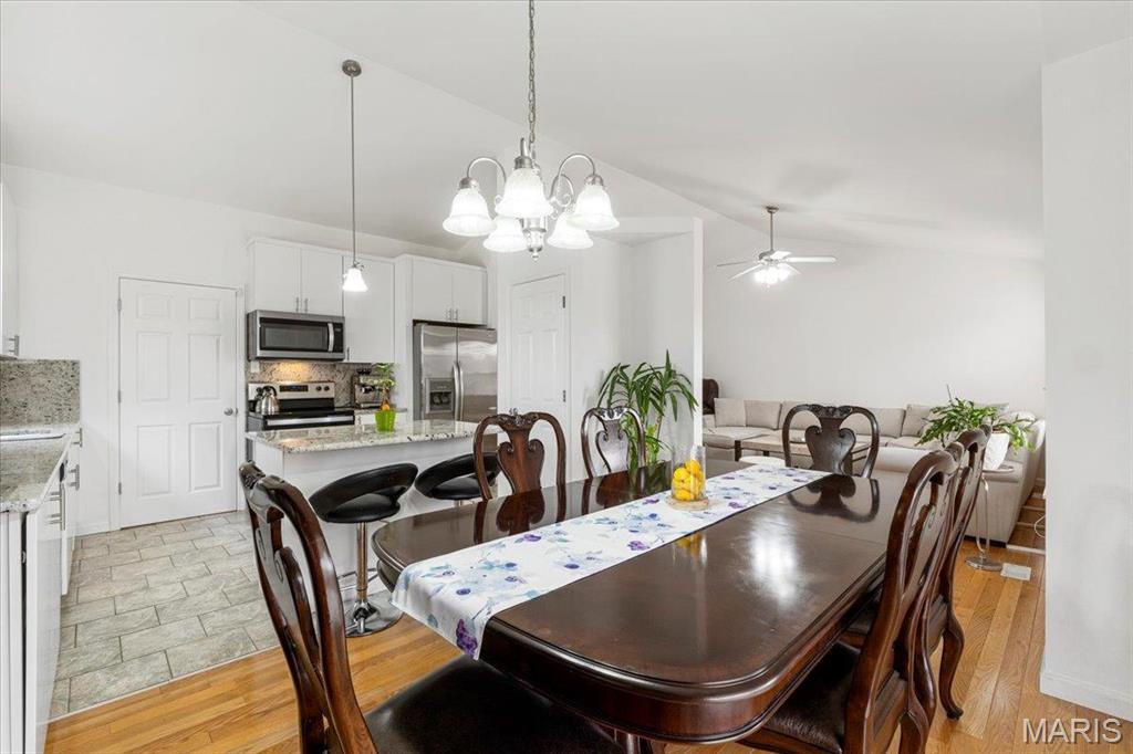 9 Amber Ridge Court Property Photo 10