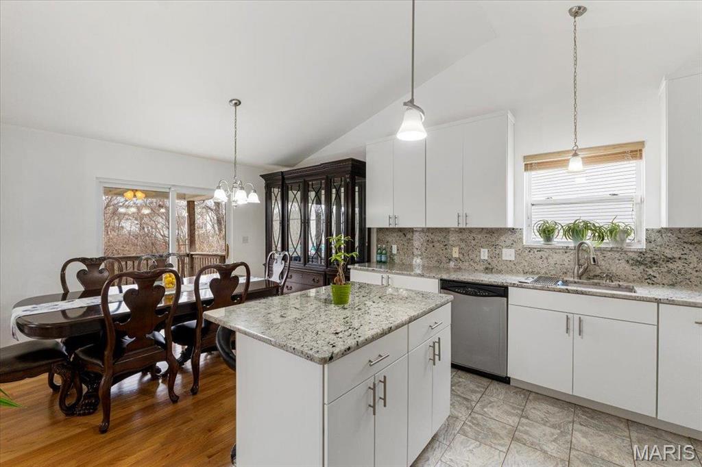 9 Amber Ridge Court Property Photo 16