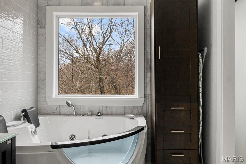 9 Amber Ridge Court Property Photo 28