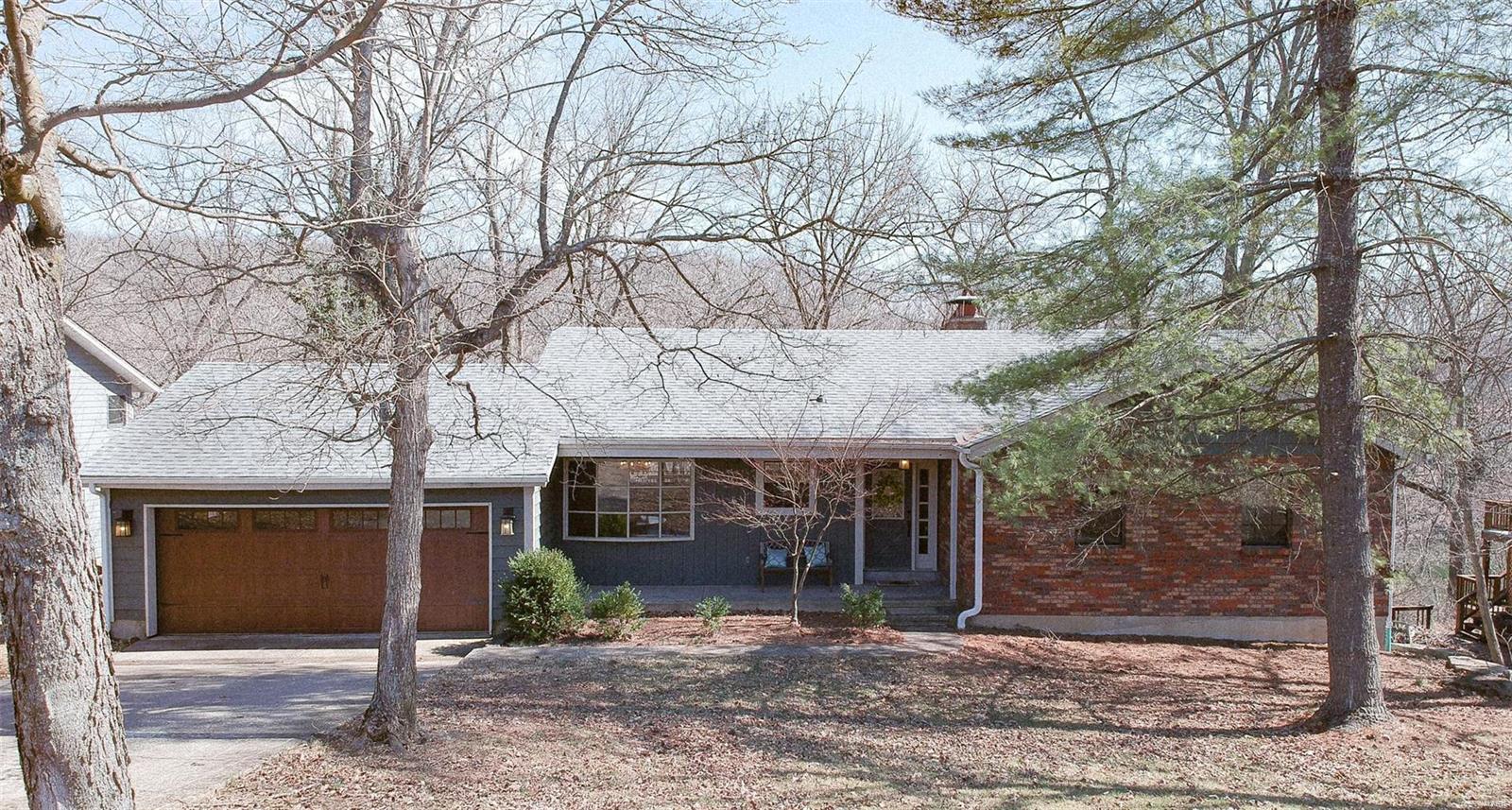 165 S Kings Rd Property Photo