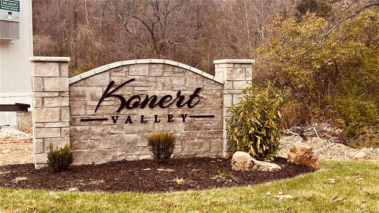 701 Konert Crossing Property Photo 5