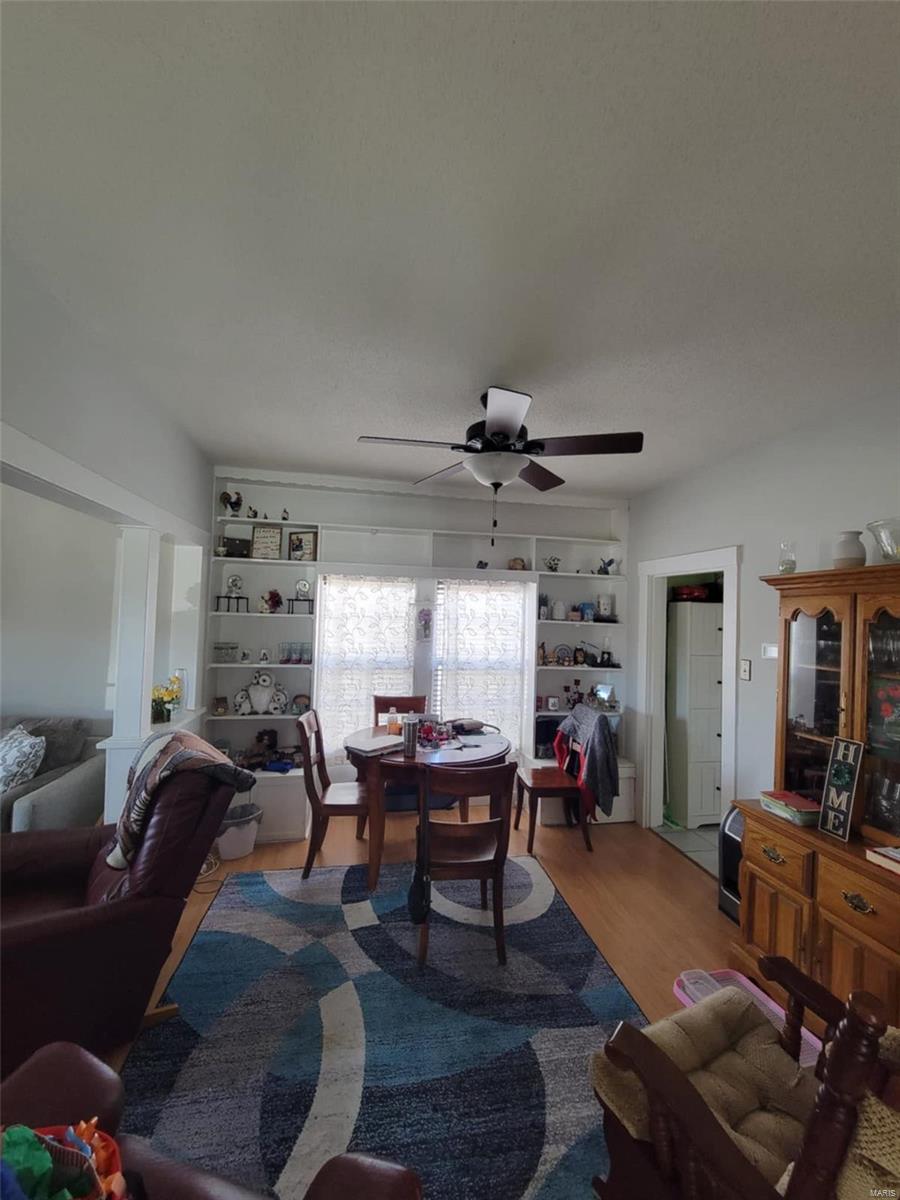 12 N West End Boulevard Property Photo 3