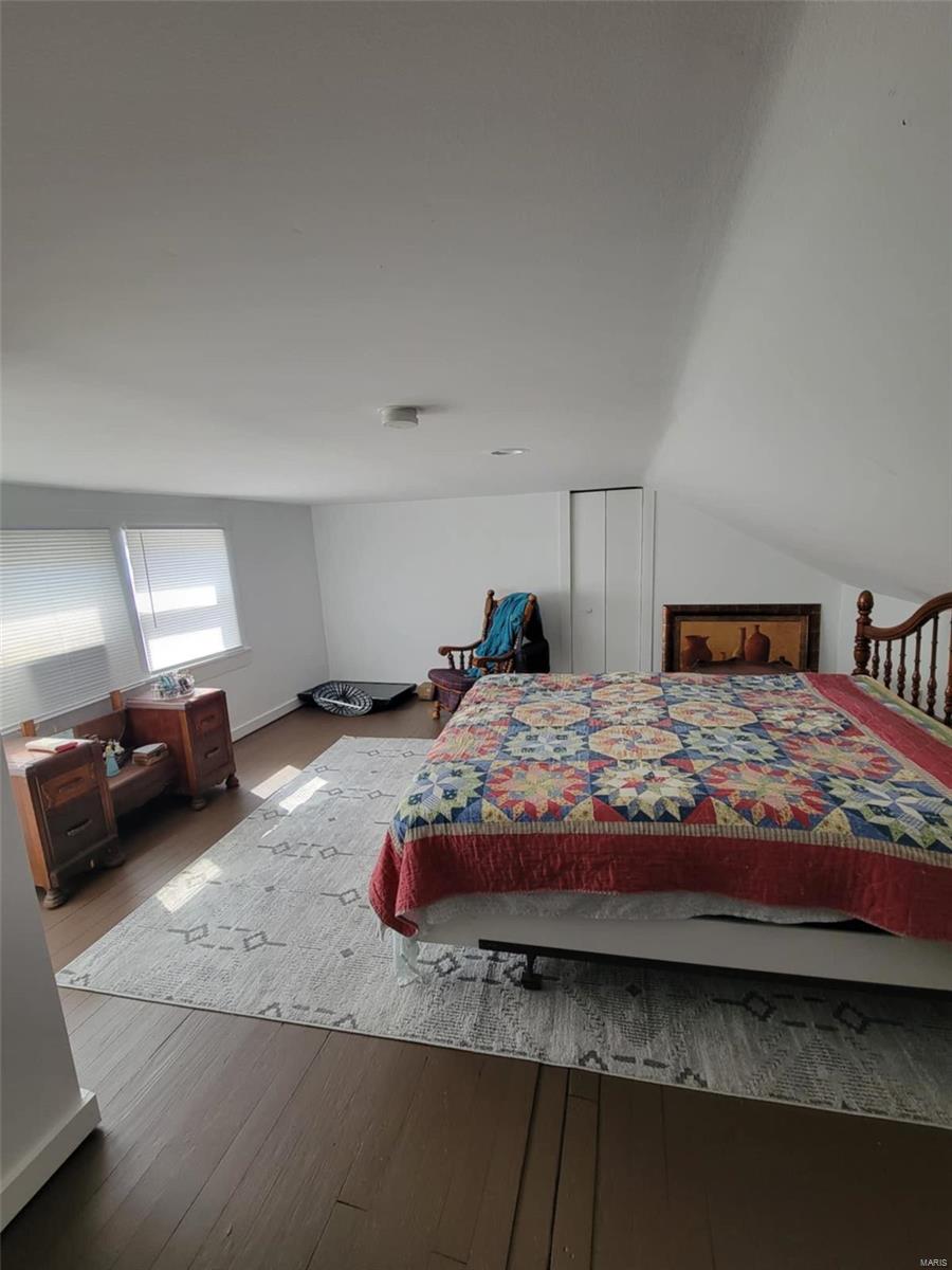 12 N West End Boulevard Property Photo 6