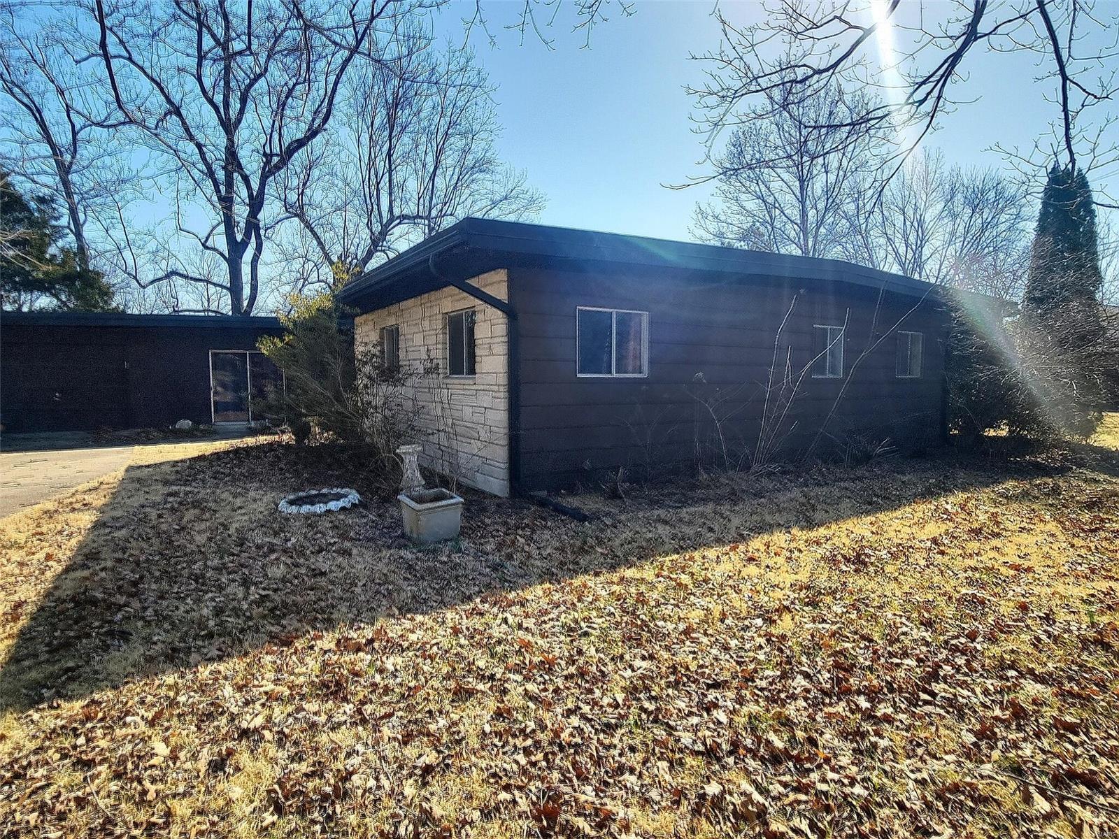 2717 Jewel Drive Property Photo 1