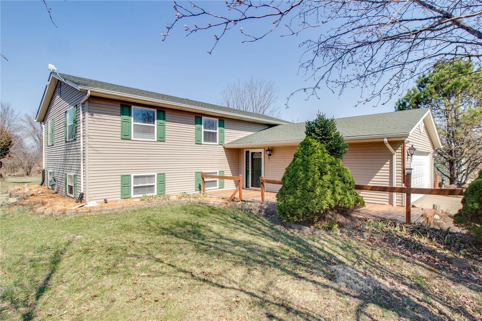 23430 Briar Drive Property Photo 4