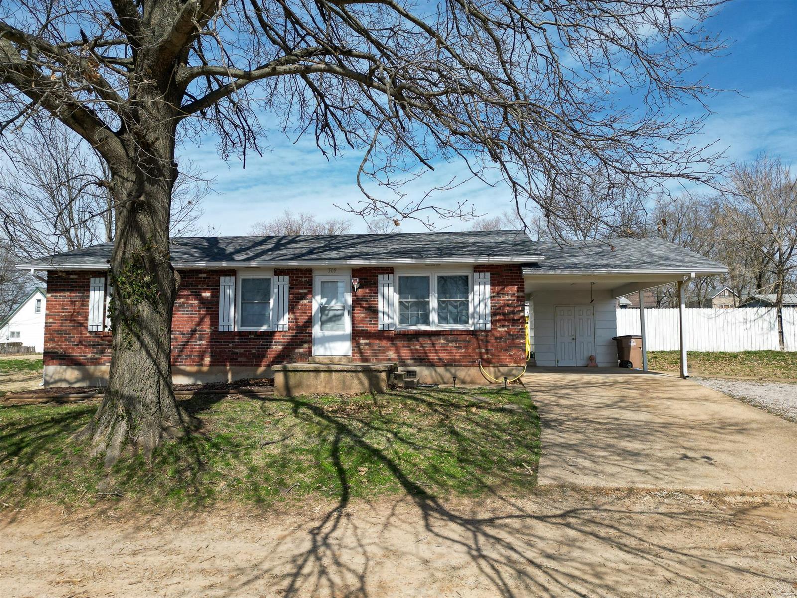 509 Villar Street Property Photo