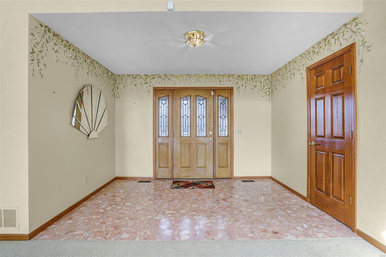 4842 Indian Hills Drive Property Photo 6