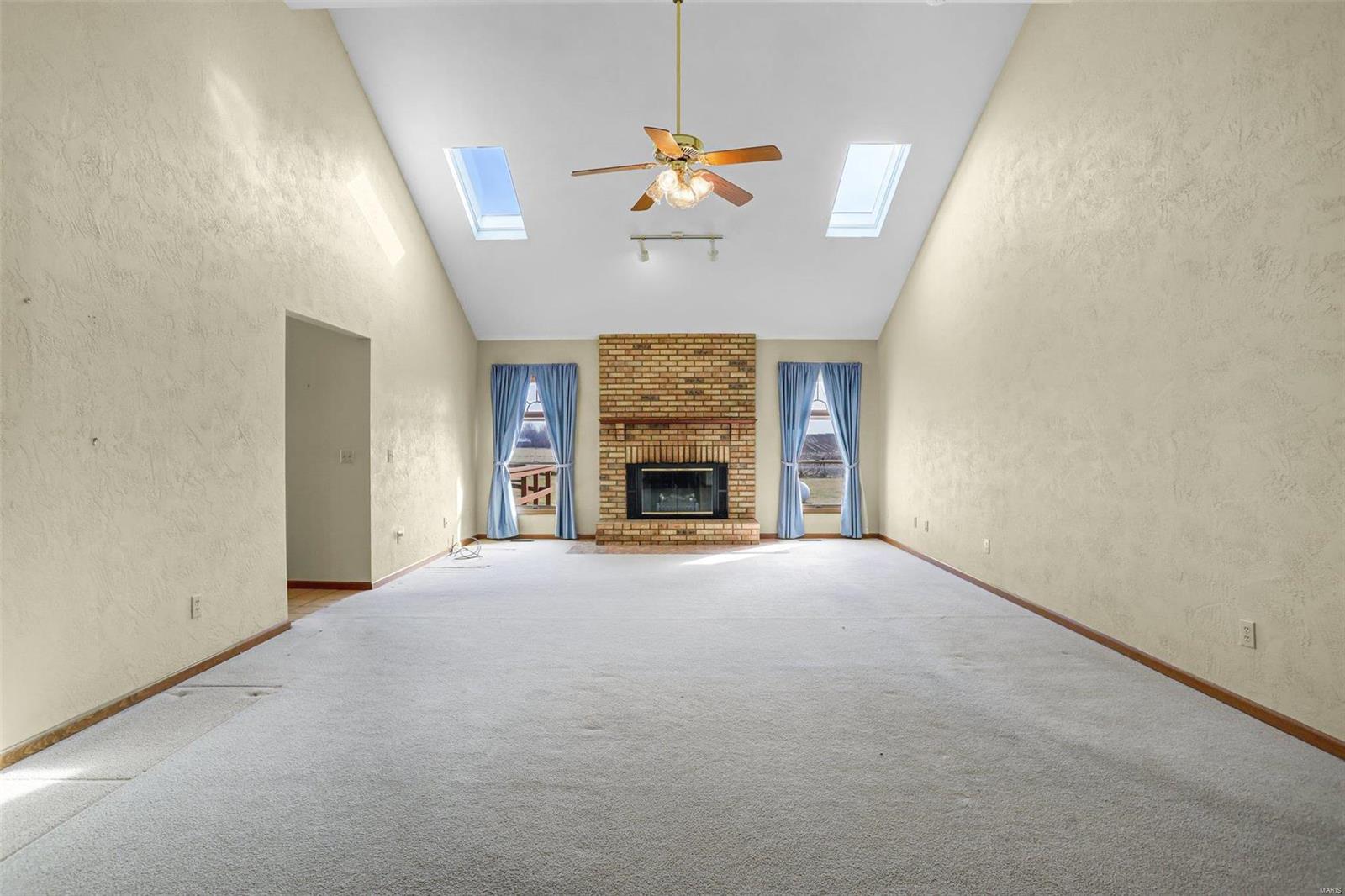 4842 Indian Hills Drive Property Photo 7