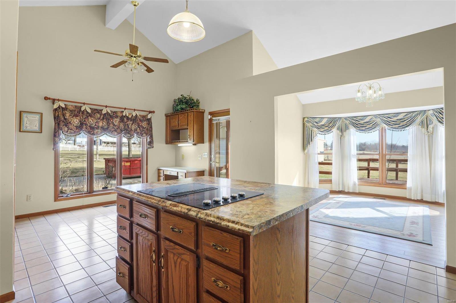 4842 Indian Hills Drive Property Photo 12