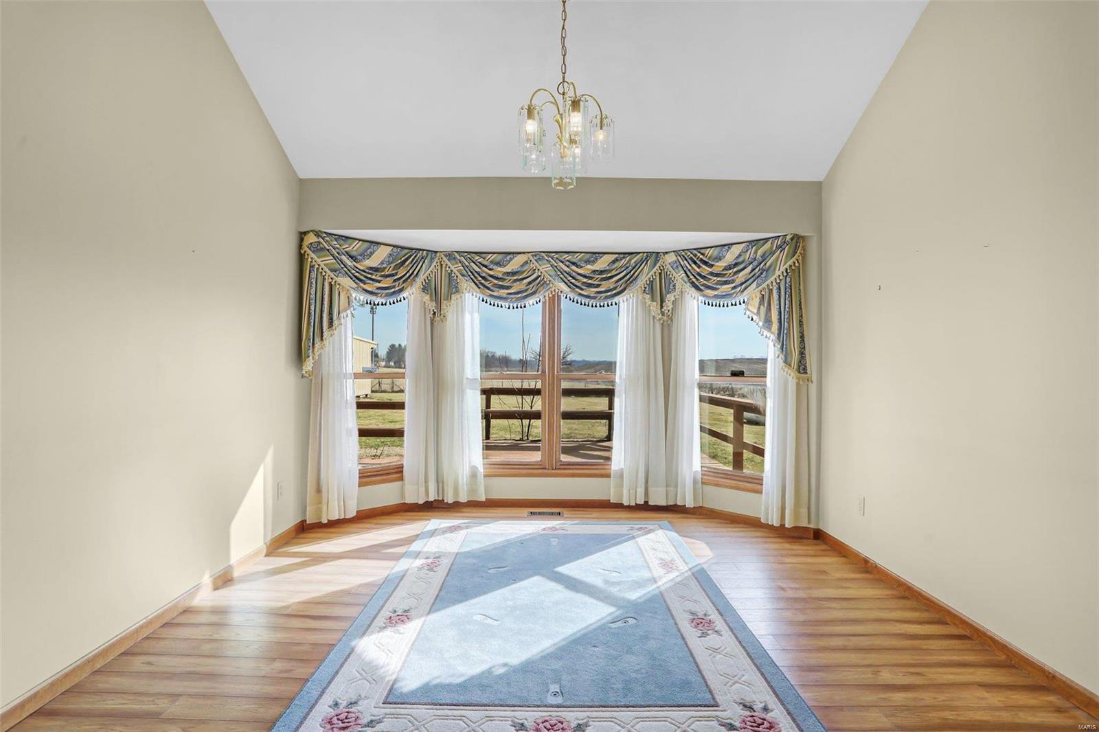 4842 Indian Hills Drive Property Photo 13